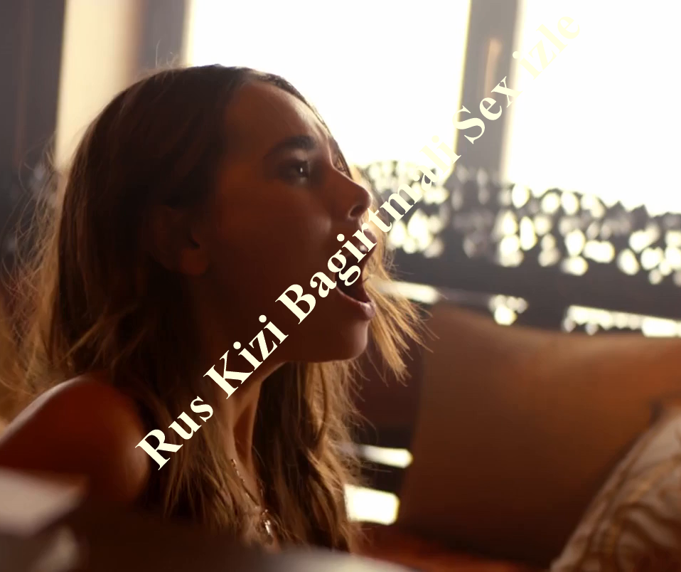 Rus Kızı Gündüz Vakti Eve Götürüp Bağırtarak Sex Yapan Adam
